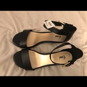 BNWT Low Wedge  Sling Backs